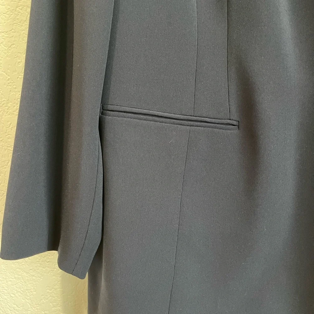 Women’s Navy Blue Josephine Chaus Blazer, Size 22 - Picture 4 of 7